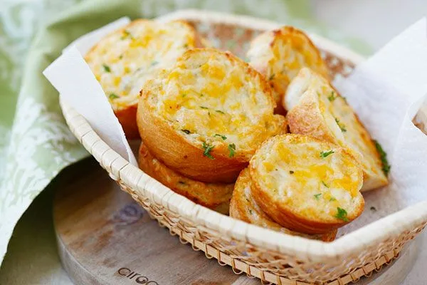 Cheesy Texas Toast