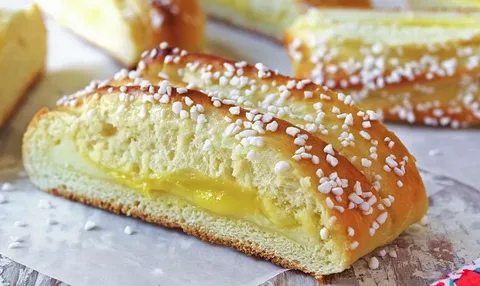 Lemon Cream Cheese Bread