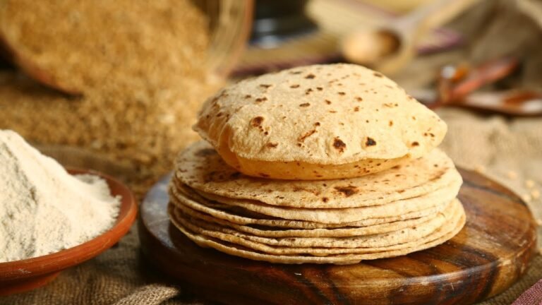 Quick Yogurt Flatbread Recipe (Ready in 10 Minutes)